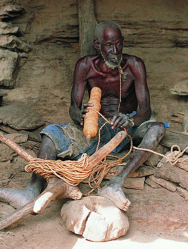 I dogon, la falesia e la parola