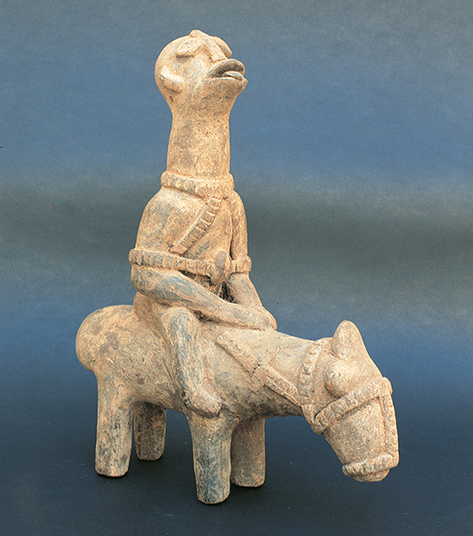 cavalieri koma in terracotta, Ghana, Museo Etnografico CAM SAFA