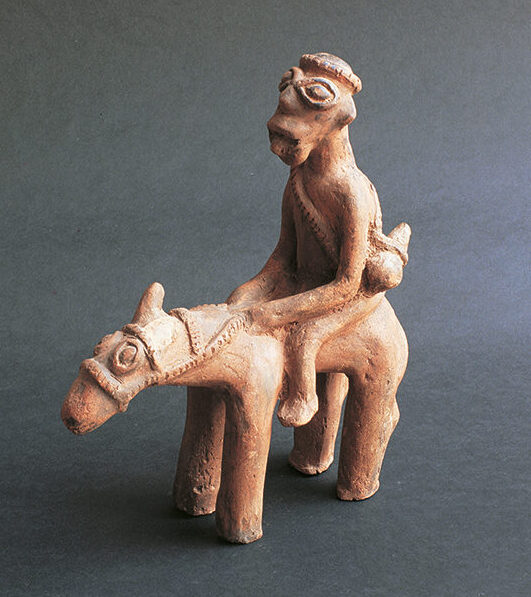 cavalieri koma in terracotta, Ghana, Museo Etnografico CAM SAFA